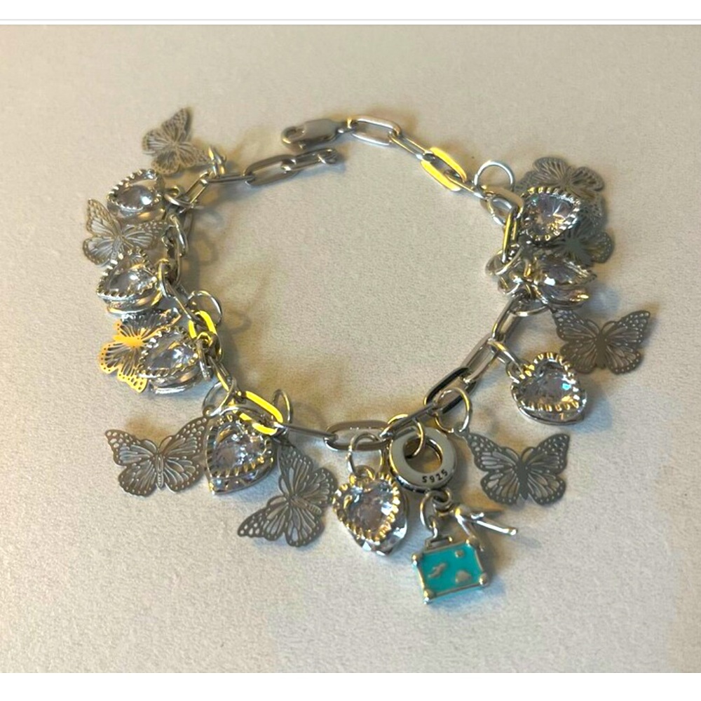 Wanderlust🦋 | Charm Bracelet